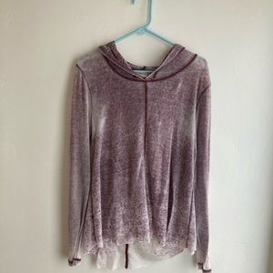 White Crow- hooded sweater